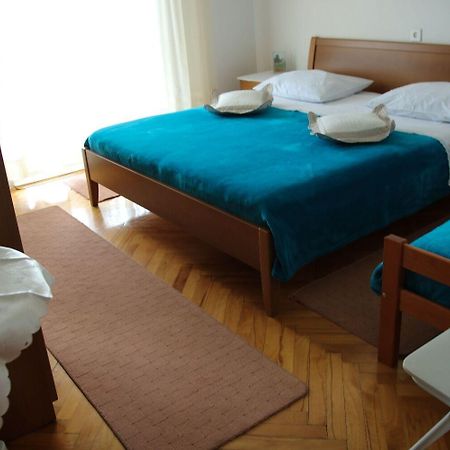 Apartments Zdravko - 150 M From Sandy Beach Duće Exterior foto